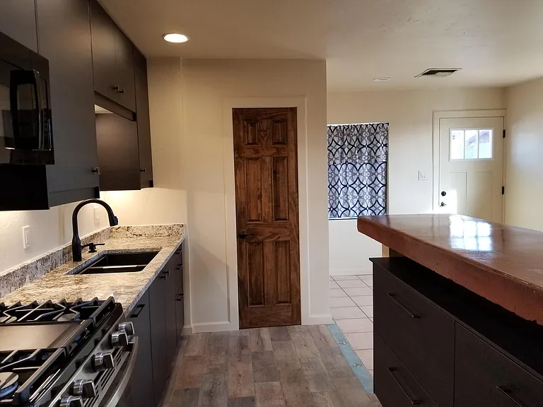 Modern kitchen