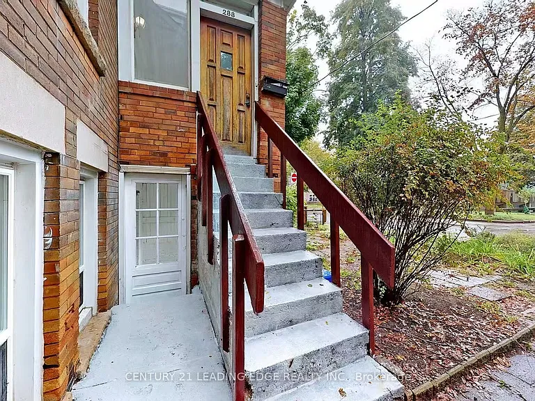 233 Borden St #MAIN LEVEL — Photo 13