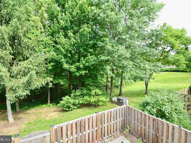 6153 Summer Park Ln — Photo 23
