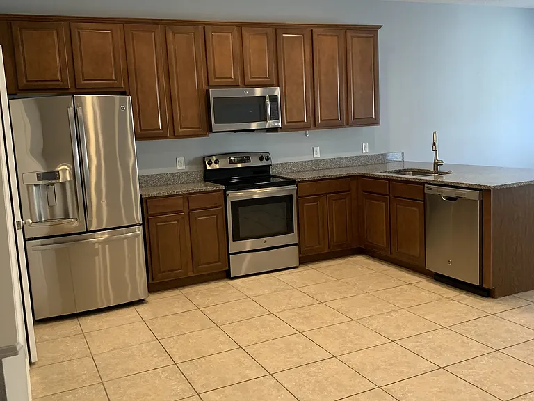 7460 Ripplepointe Way — Photo 8