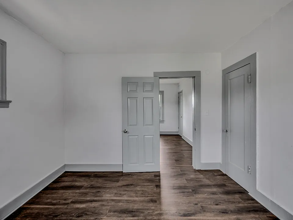 200 S Main St #1