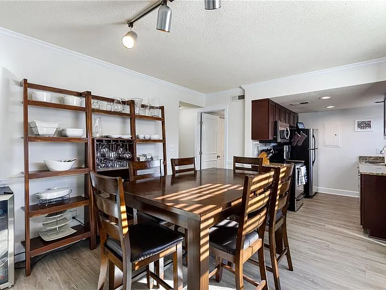 6900 Roswell Rd #3-E — Photo 12