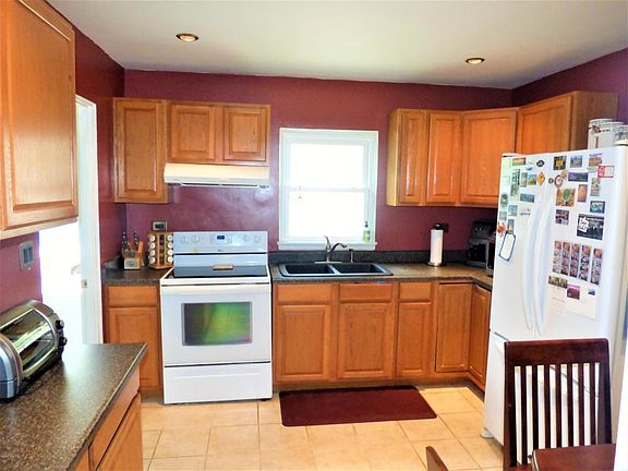 5th image of 241 Messner Dr