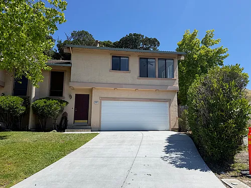 1602 Merritt Dr Photo 1