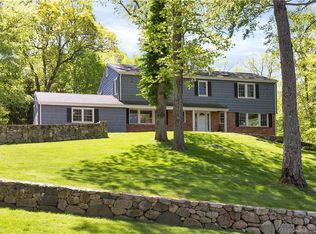 104 Highline Trl, Stamford, CT 06902