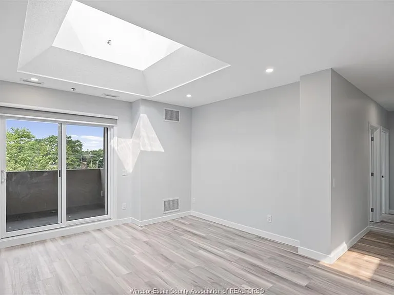 1500 Ouellette Ave #403 — Photo 22