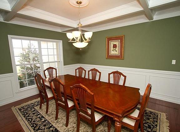 5th image of 404 Westridge Dr