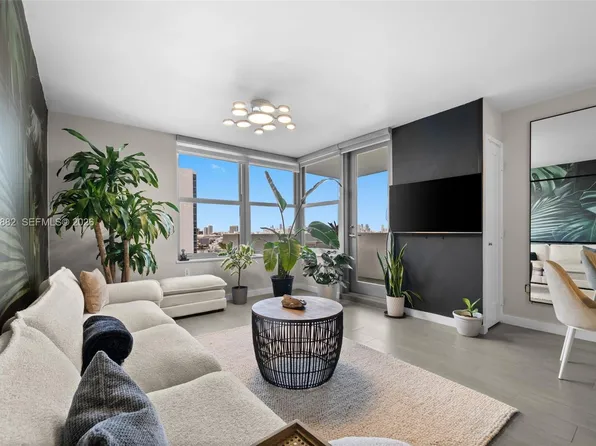 2899 Collins Ave APT 1624, Miami Beach, FL 33140