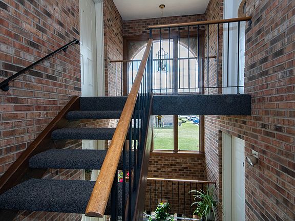2nd image of 11110 S Heritage Dr #3C