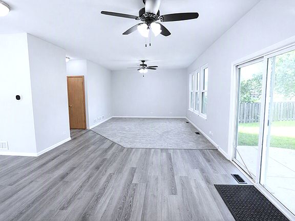 2nd image of 2384 Lundquist Dr