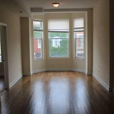 2nd image of 1056 N Damen Ave APT 1