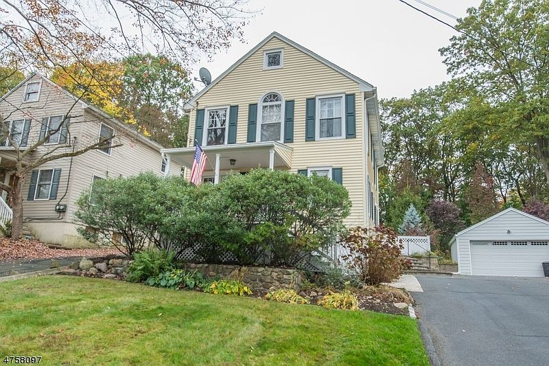 1st image of 413 Kingston St