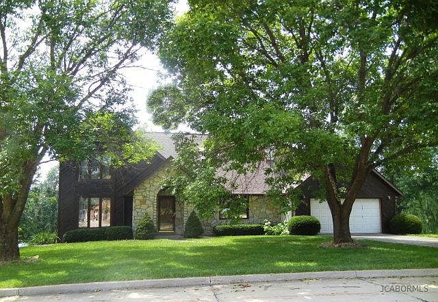 1st image of 2912 Sunny Brook Dr