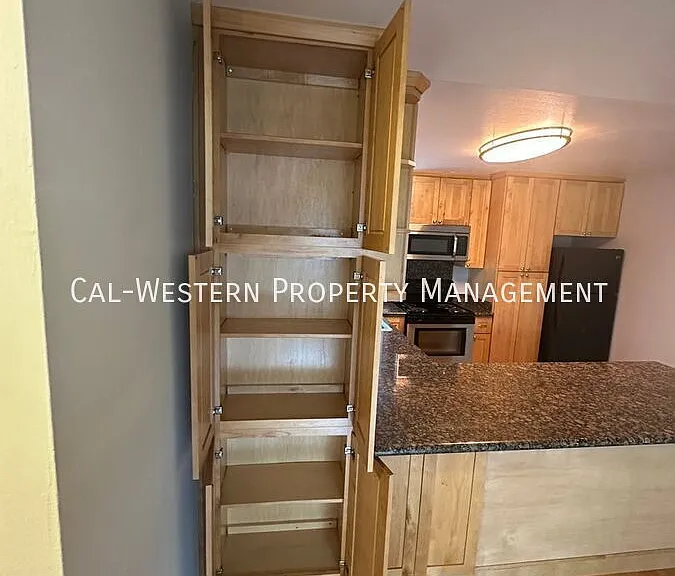 250 Palo Alto Ave #1 — Photo 38