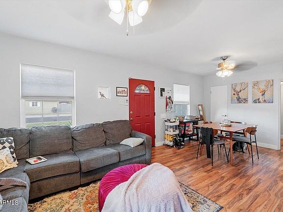 4th image of 1507 E Pinchot Ave
