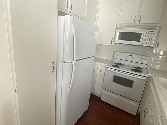 3rd image of 846 4th St APT 308