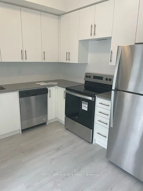 3 bed, $2,800 — Photo 2