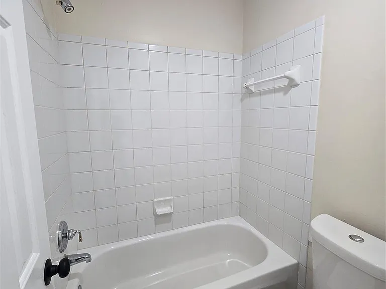 1806 Laurel Bay Dr — Photo 13