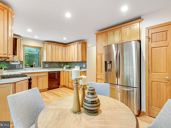 4th image of 11156 Conestoga Ct