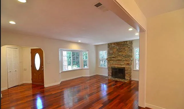 3 bed, 1448 sqft, $6,450 — Photo 4