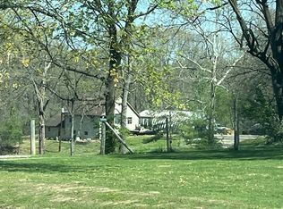 19050 Grange Hall Rd, Brighton, IL 62012