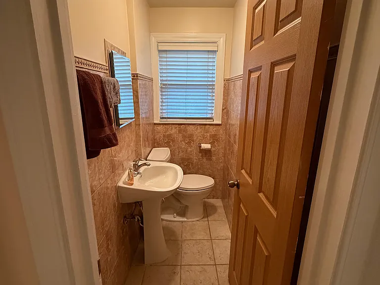 4231 N Mulligan Ave — Photo 10