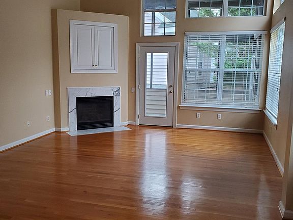 4th image of 4409 Chickasaw Ct