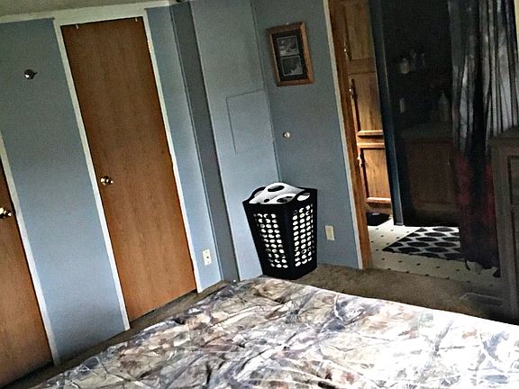 5th image of 15096 Betty Ln