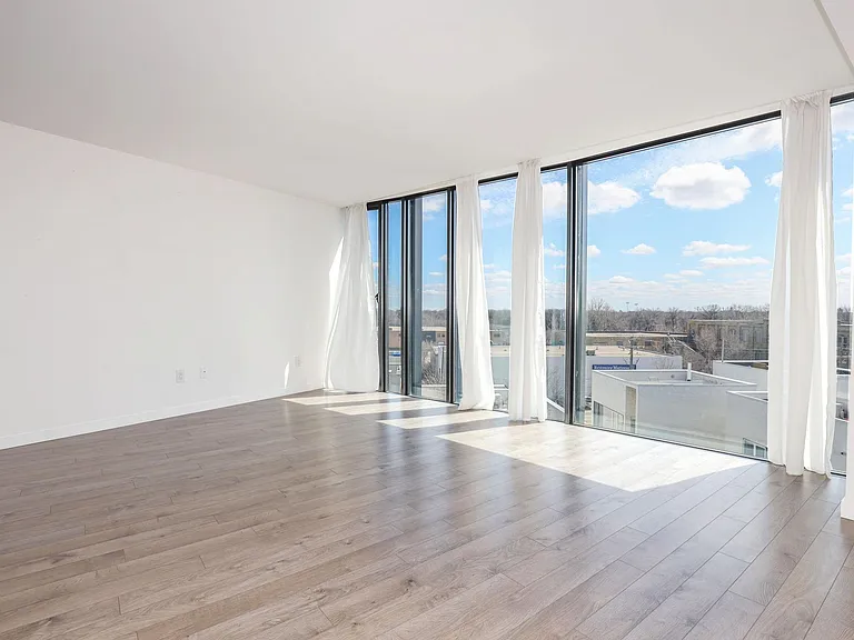 540 Waterfront Dr #207 — Photo 6