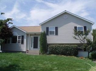 3 Waterford Cir, Washingtonville, NY 10992