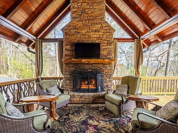 4th image of 339 Birdseye Vw