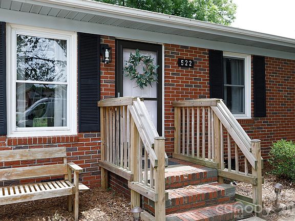 4th image of 522 McDowell Dr