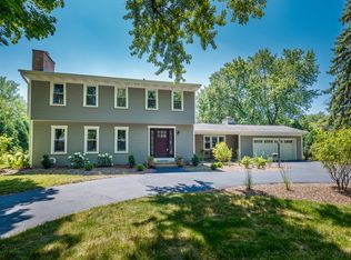 26W167 Blackhawk Dr, Wheaton, IL 60189