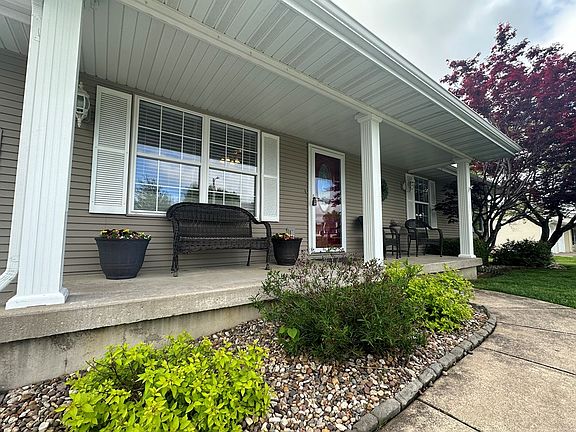 2nd image of 1502 Knights Ct
