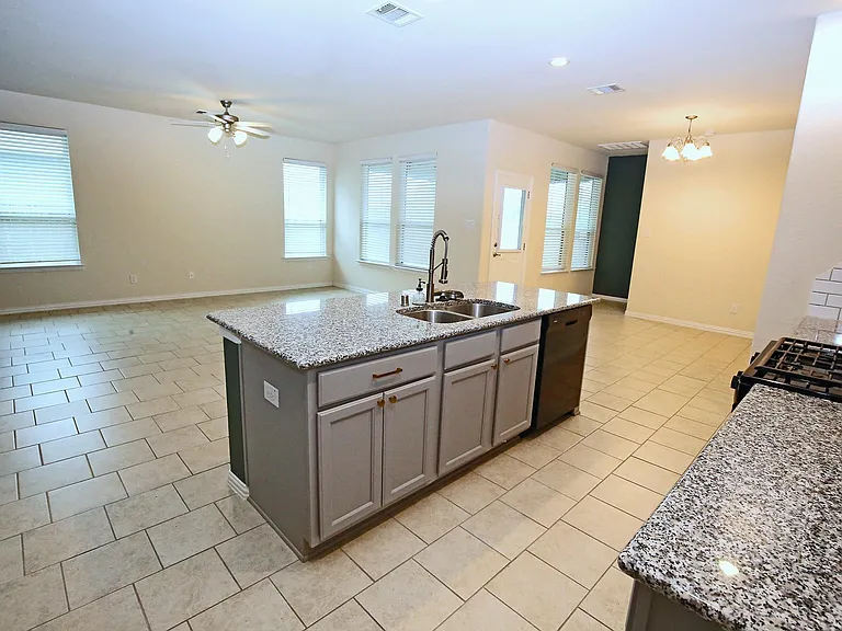13346 Pecan Trails Dr — Photo 14