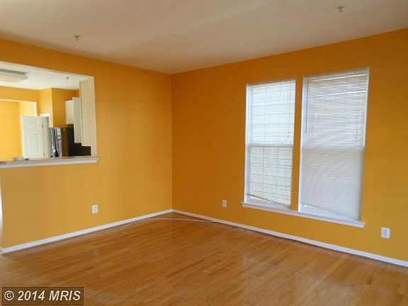 4th image of 19614 Gassaway Ln