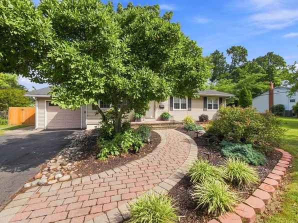 906 Big Oak Rd, Yardley, PA 19067