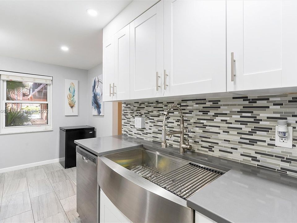 1st image of 640 Tennis Club Dr APT 105