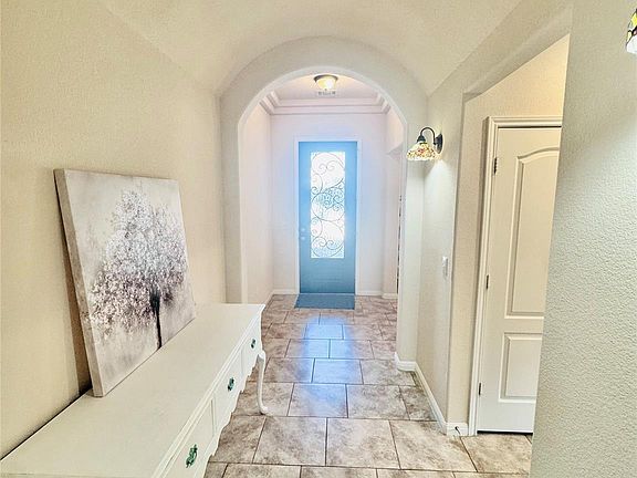 5th image of 413 Gettysburg Loop