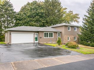 29 Governor Ter, Rochester, NY 14609