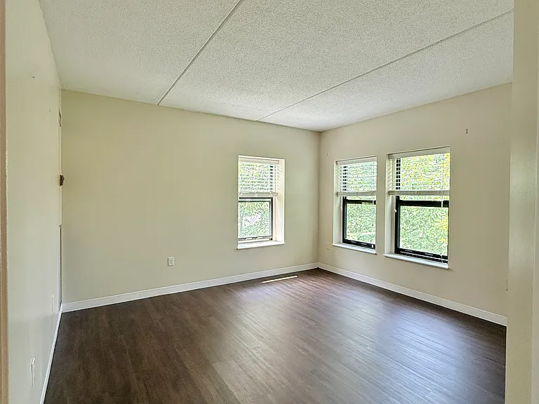 14 Heron St #410 — Photo 7