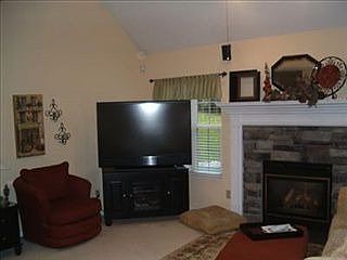 3rd image of 5965 Woodthrush Ln