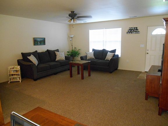 3rd image of 902 Todd Ln