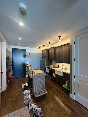 Rented by MySpaceNYC | media 44