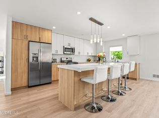 14 Darien Dr, West Long Branch, NJ 07764