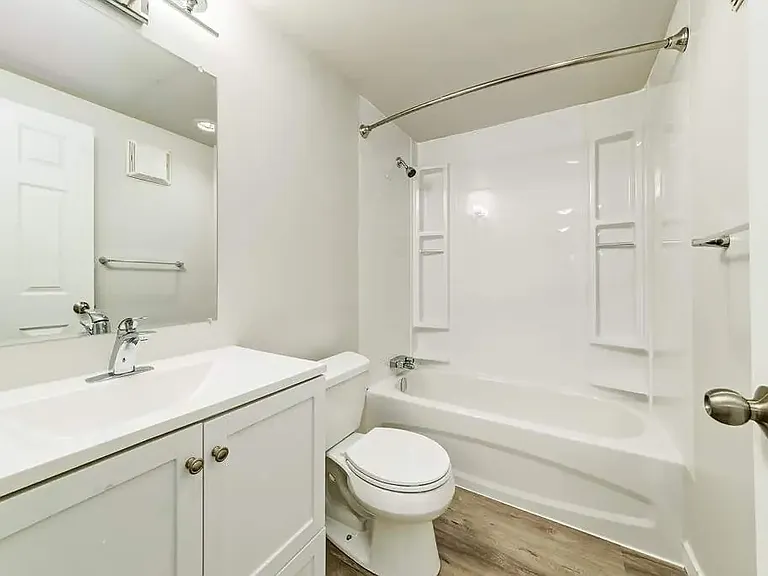10340 156th St NW #301 — Photo 7