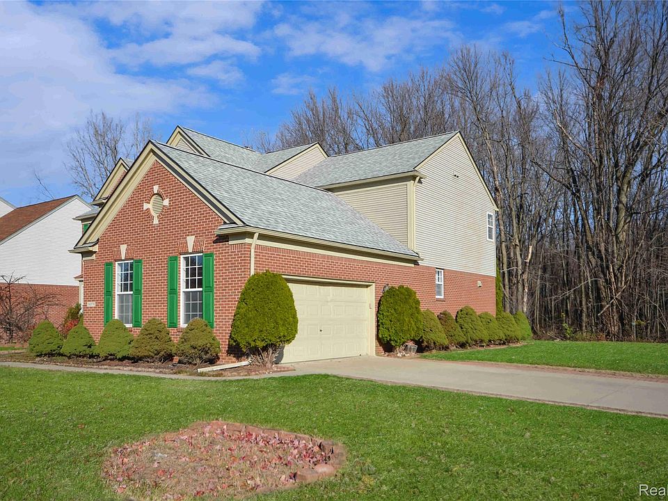 34376 Giannetti Dr, Sterling Heights, MI 48312 | MLS #20261004795