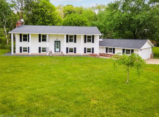 6544 Chesham Dr NE, Canton, OH