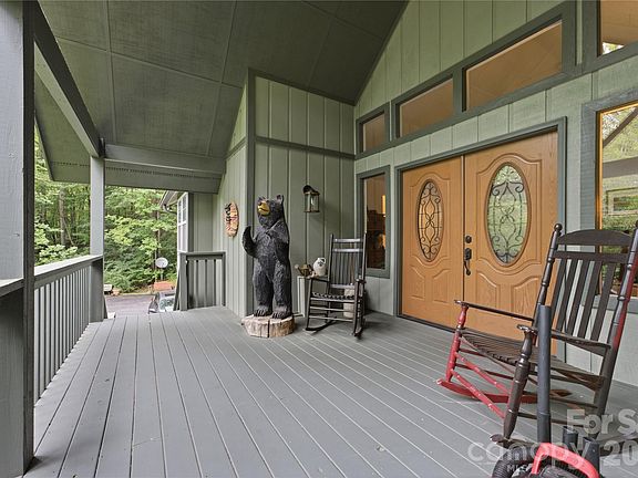4th image of 100 Foresthill Ln