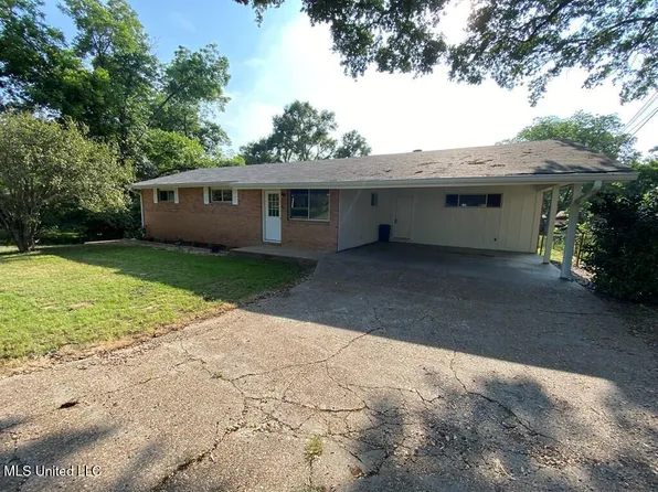 305 Cottage Dr, Natchez, MS 39120